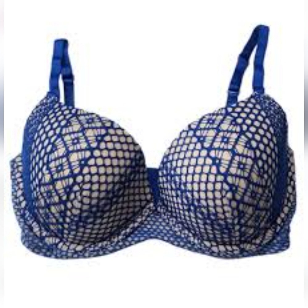 32ddd Victoria Secret Bombshell Bra.